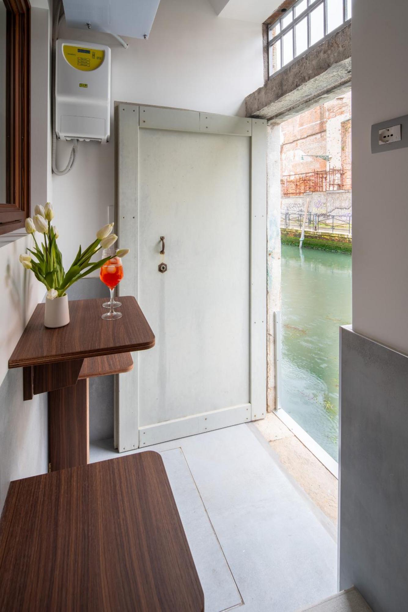 Jewel Canal View By Wonderful Italy * Venedig